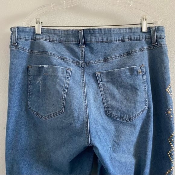 Jessica Simpson Mika Best Friend Relaxed skinny Jeans - Picture 8 of 11